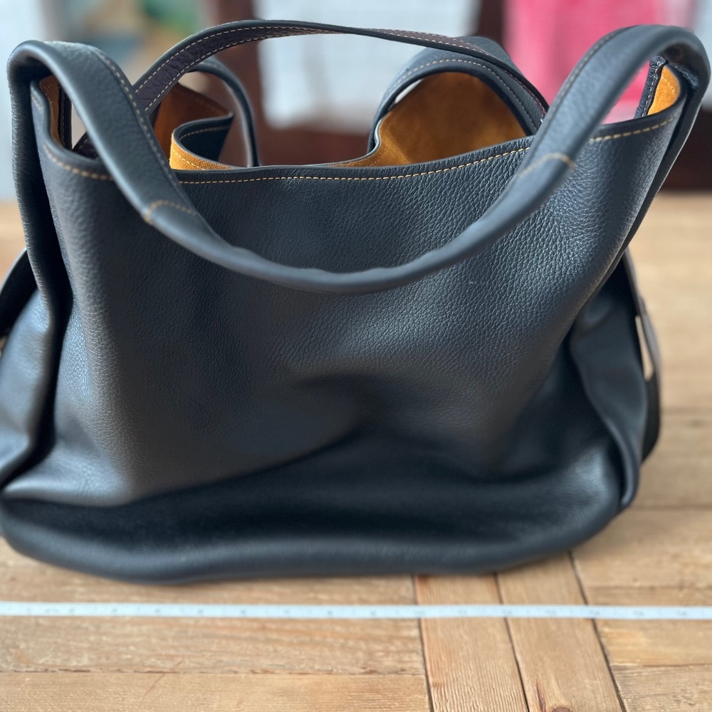 Coach 1941 Black Bandit Hobo